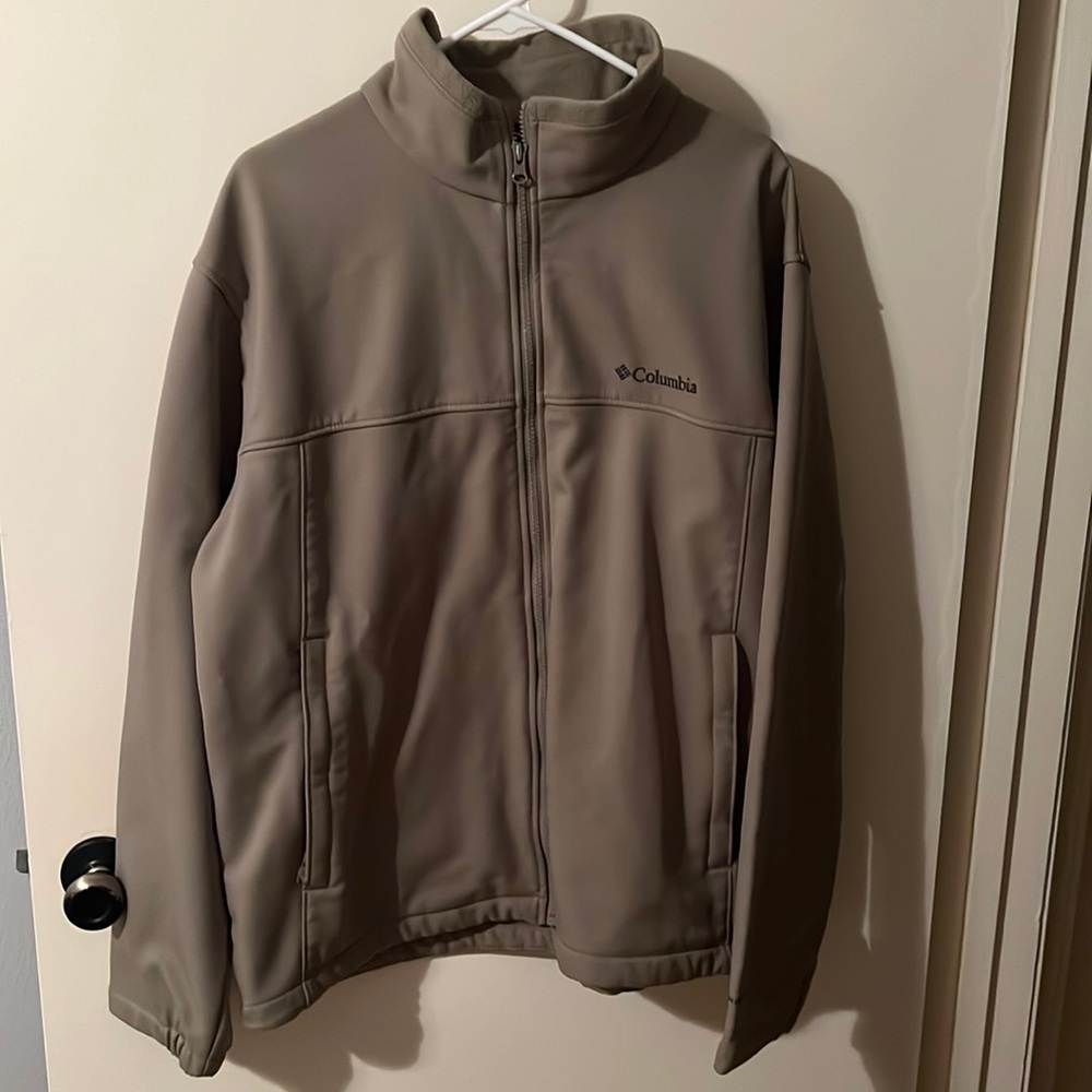 Columbia soft shell jacket XL